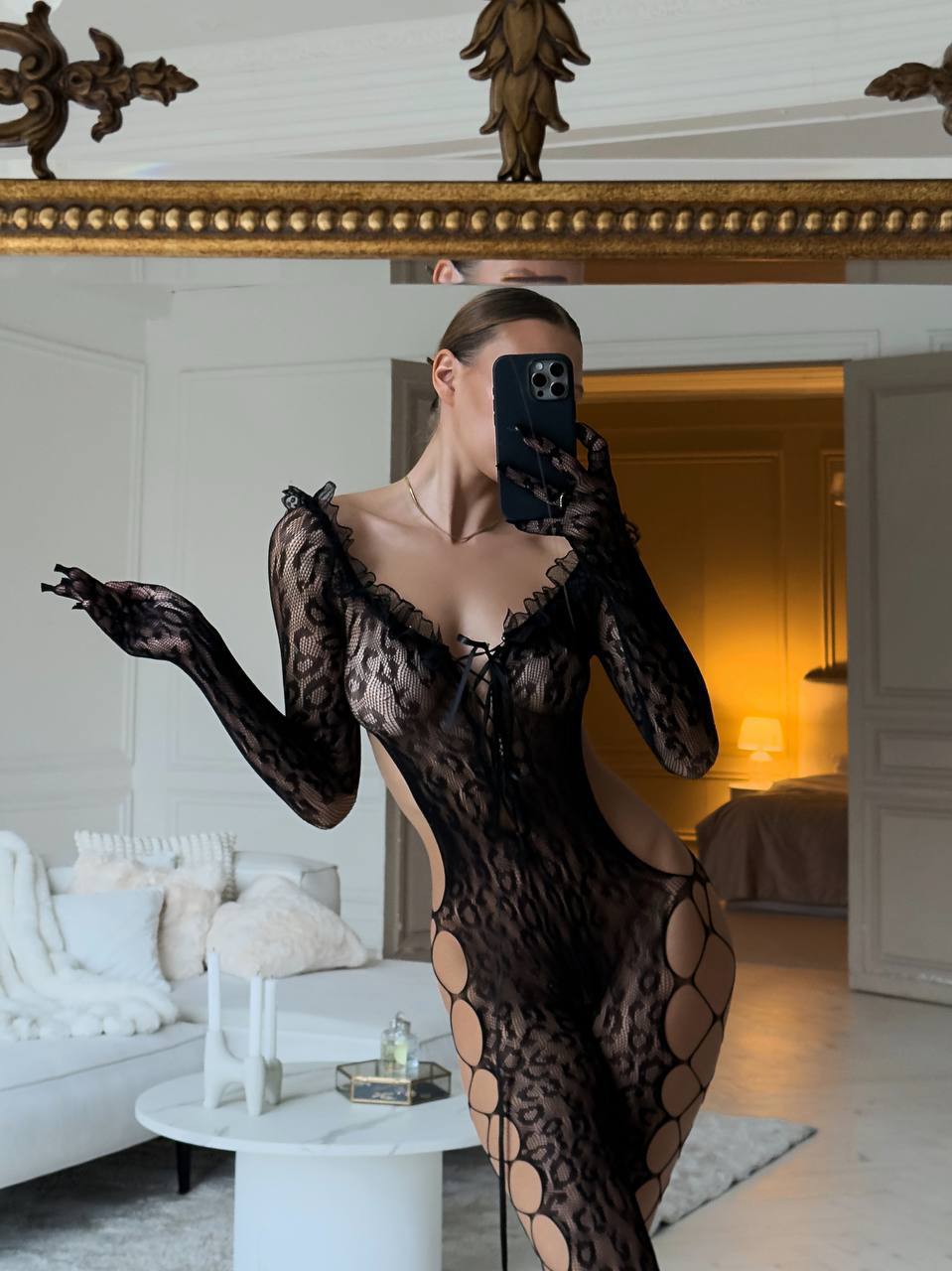 Siyah Dantel Vücut Çorabı – Leopar Desenli Transparan Fantazi Bodystocking